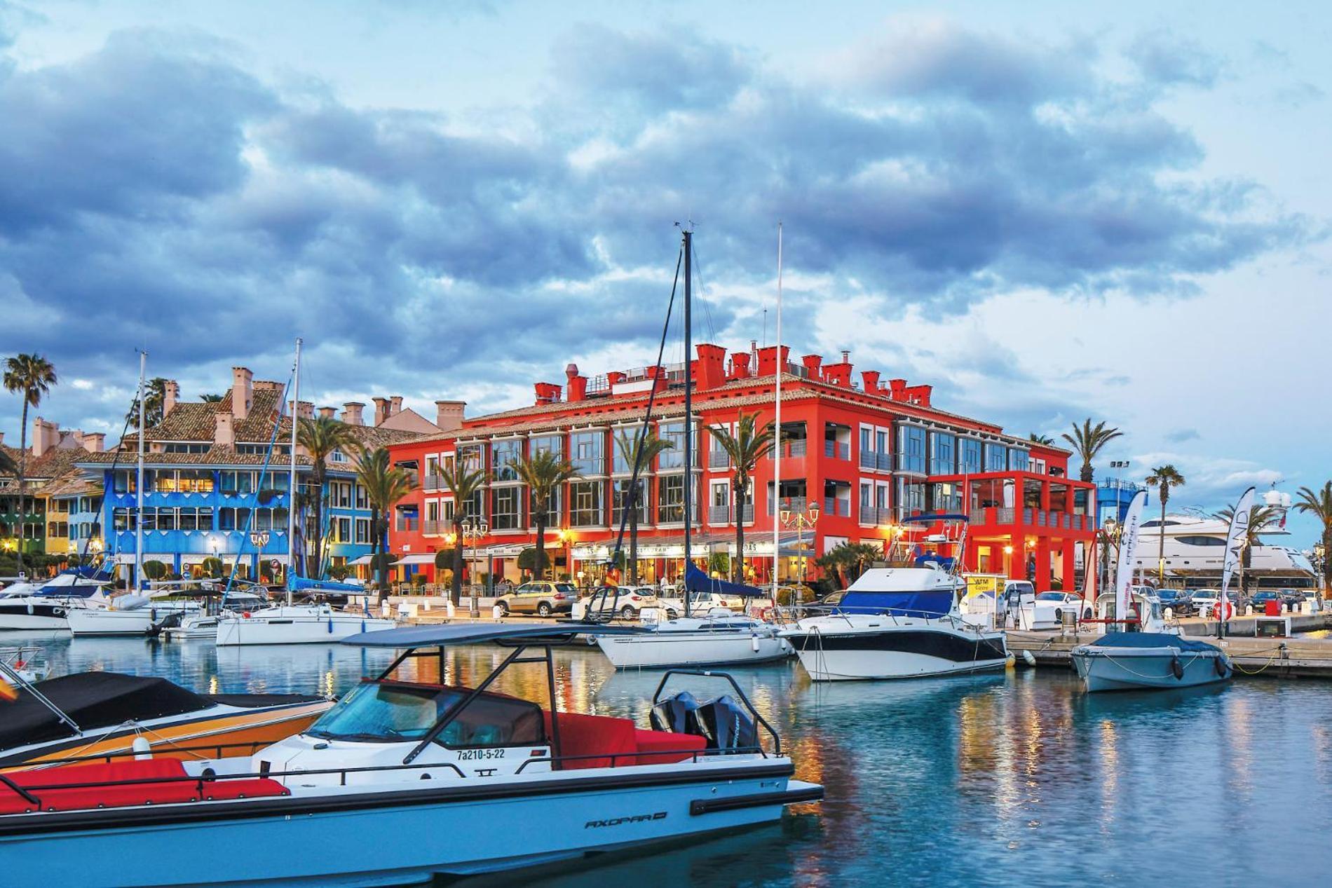 Hotel Mim Sotogrande Club Maritimo Exterior photo