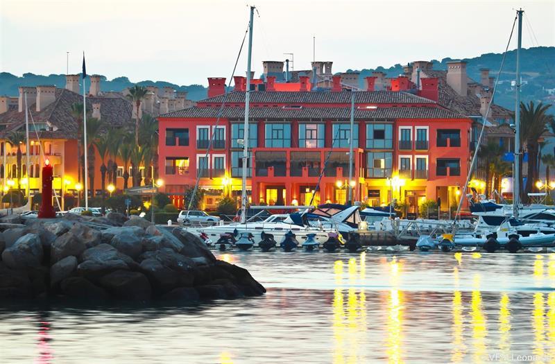 Hotel Mim Sotogrande Club Maritimo Exterior photo